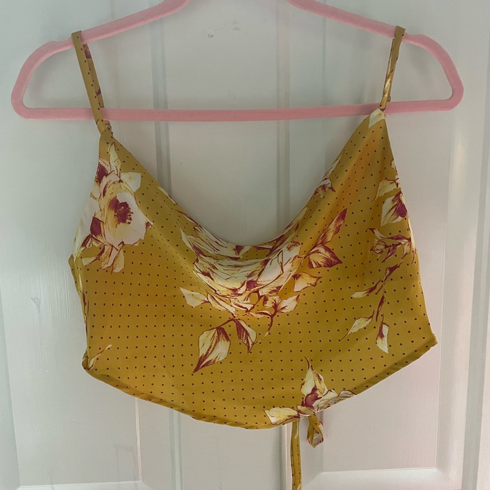 Lizard Thicket scarf top